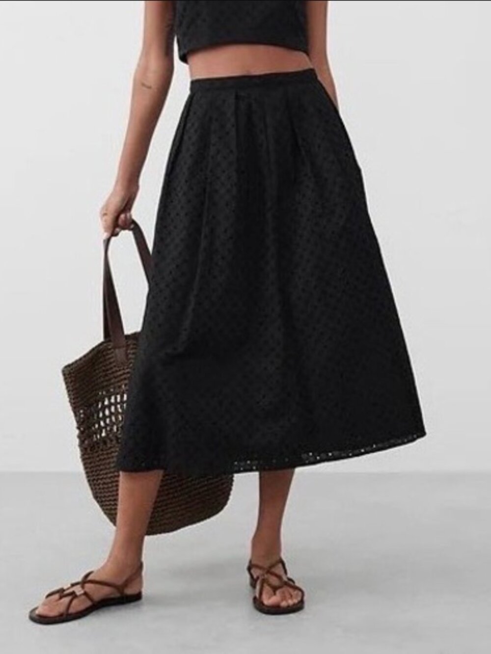 Banana Republic Factory Pleated Eyelet Maxi Skirt